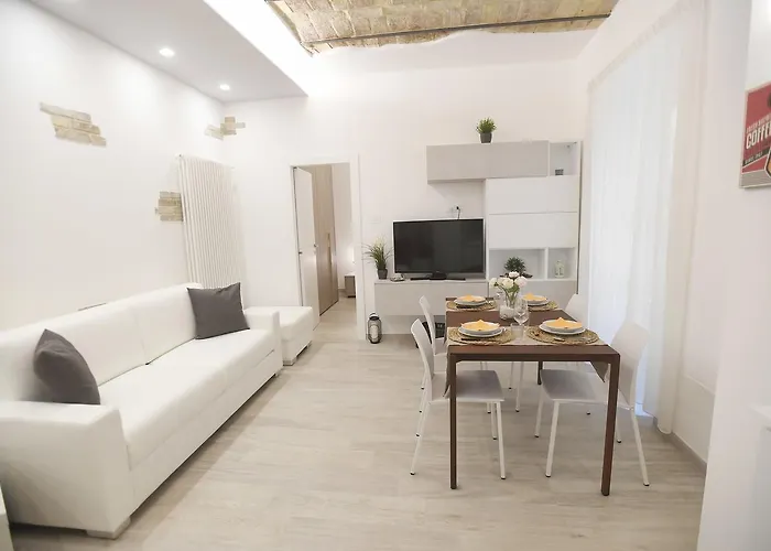 Laterano 250 - Colosseo * Rome